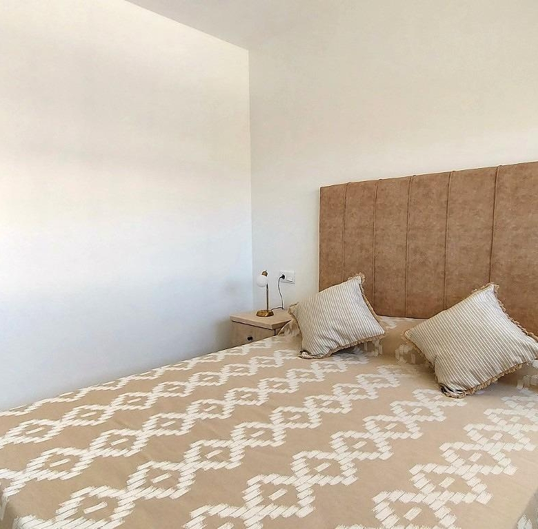 780