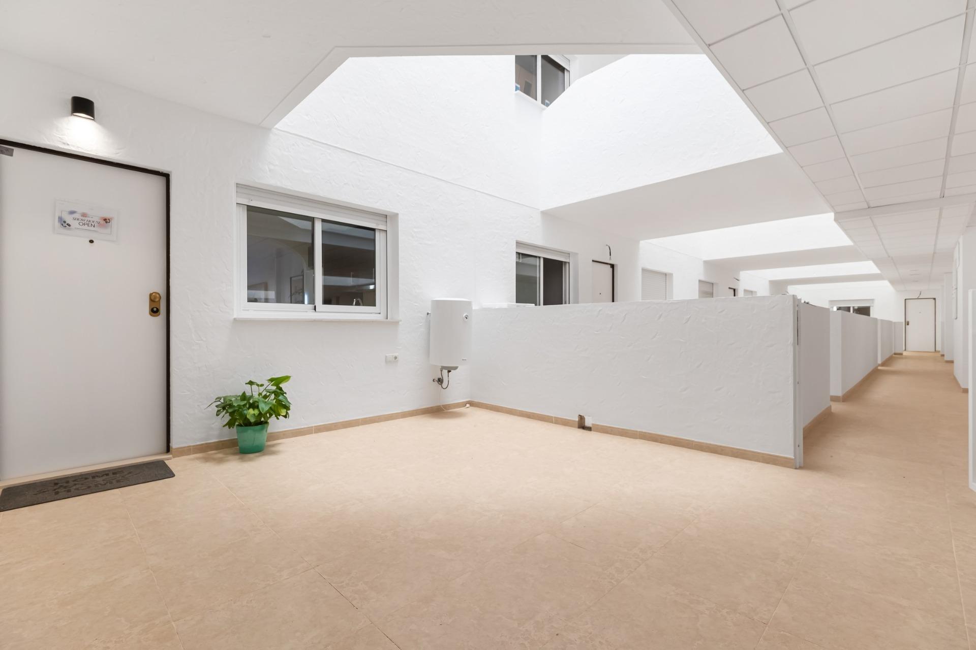 renovated-living-complex-in-lomas-de-cabo-roig-renovated-apartments-orihuela-costa-11