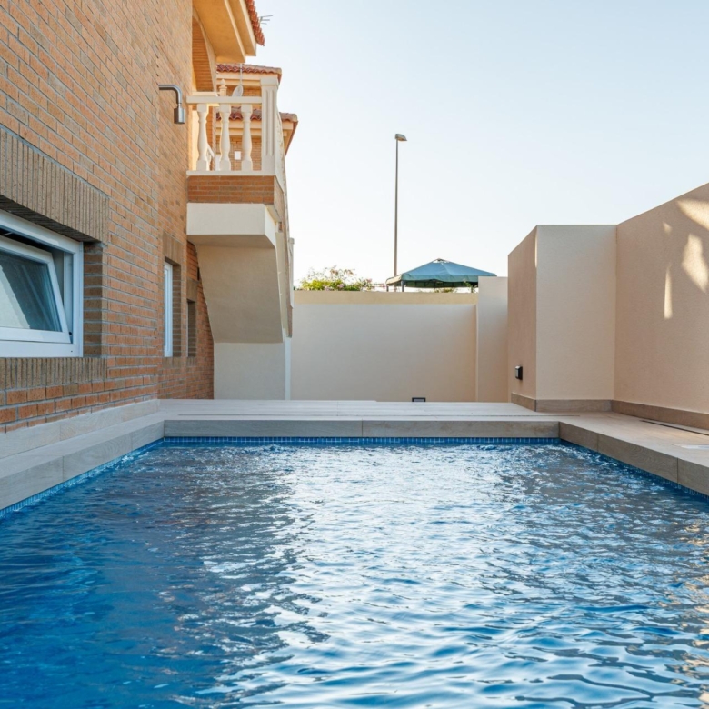 780