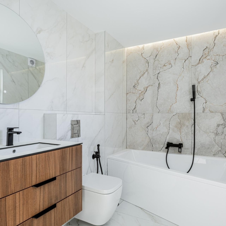 780